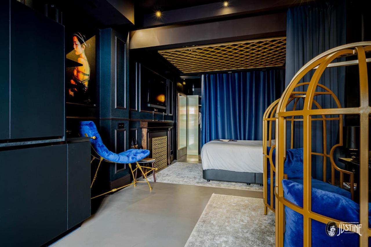 Suite Shibari: Elegant Madrid Rio Apartment Exterior photo